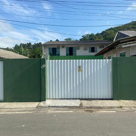 شقة Balneário Camboriú  في Apartamento Da Tia Lu المظهر الخارجي الصورة